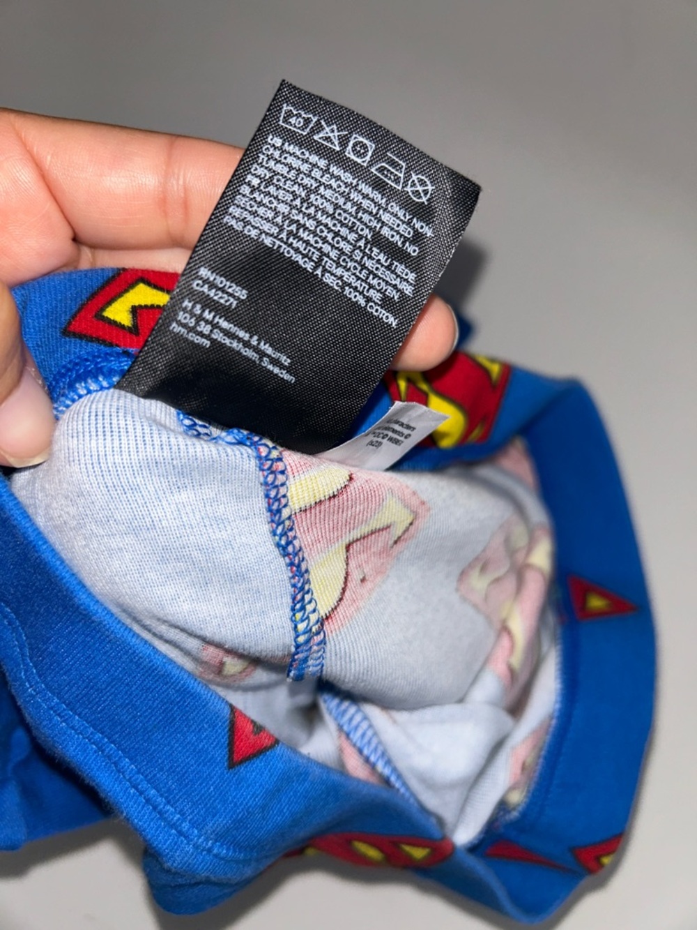 H&M DC Superman Long Sleeve + Pants Pajamas Size 8 - Picture 11 of 13